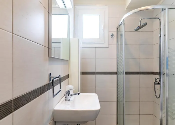 Elena House 2 Tatil Evi Gennadi